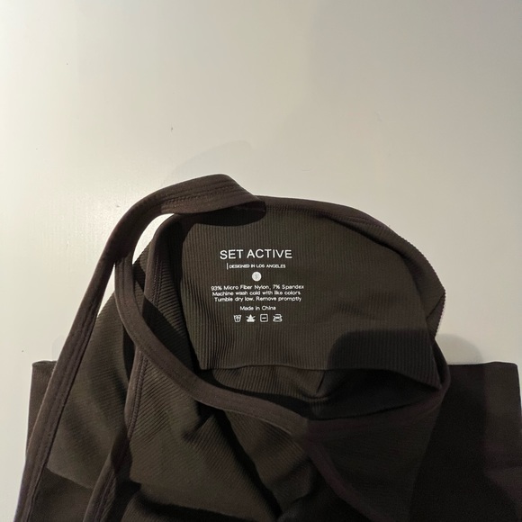 Set active workout set top and bottom - Picture 3 of 9